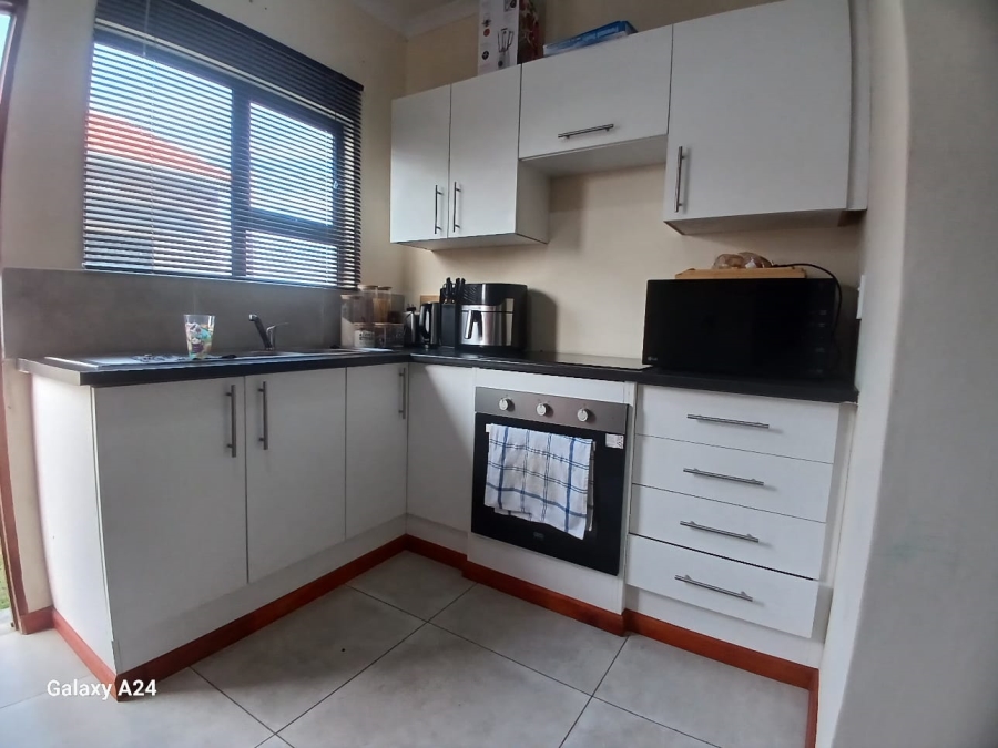 2 Bedroom Property for Sale in Graceland Eastern Cape